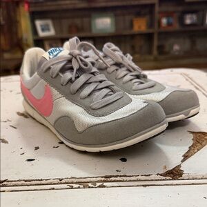 Nike Women's Pink and Gray Sneakers